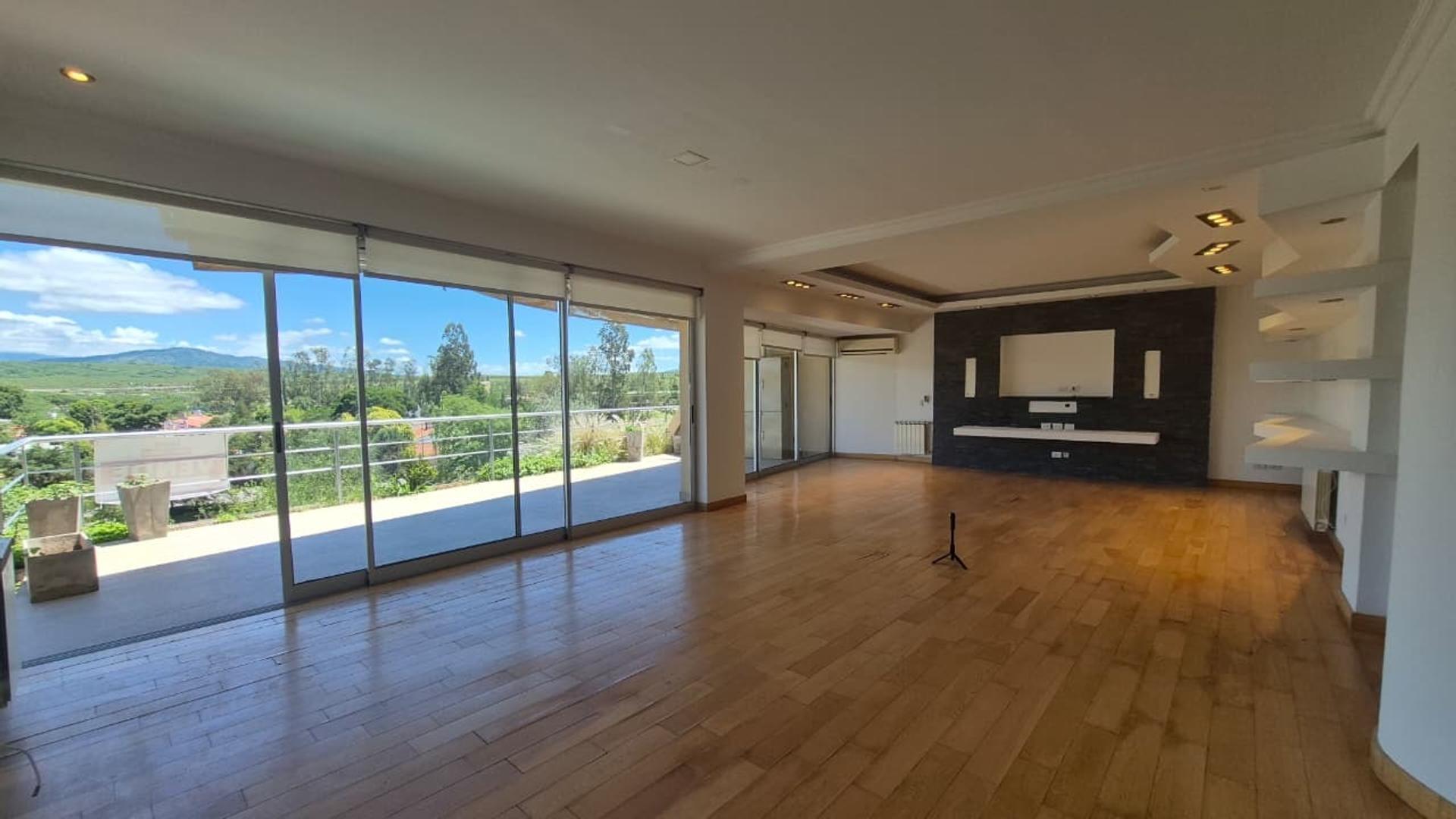 Departamento 4 ambientes con 2 baños