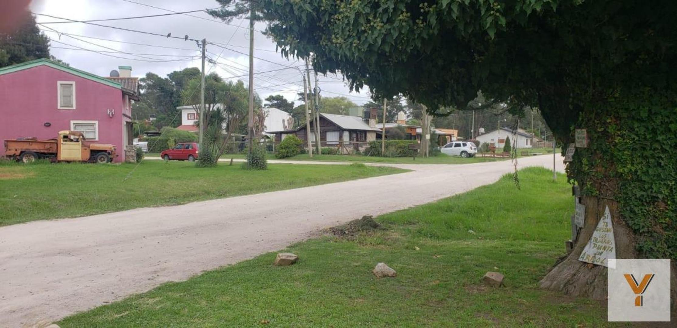 Avenida Las Palmas e/ Puerto Rico y Haiti