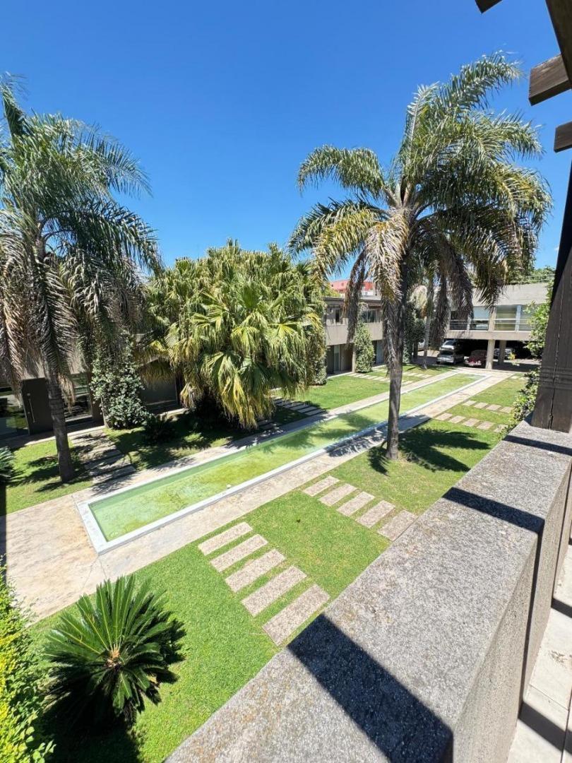 Dúplex en Venta con Jardín y Parrilla en Complejo con Pileta