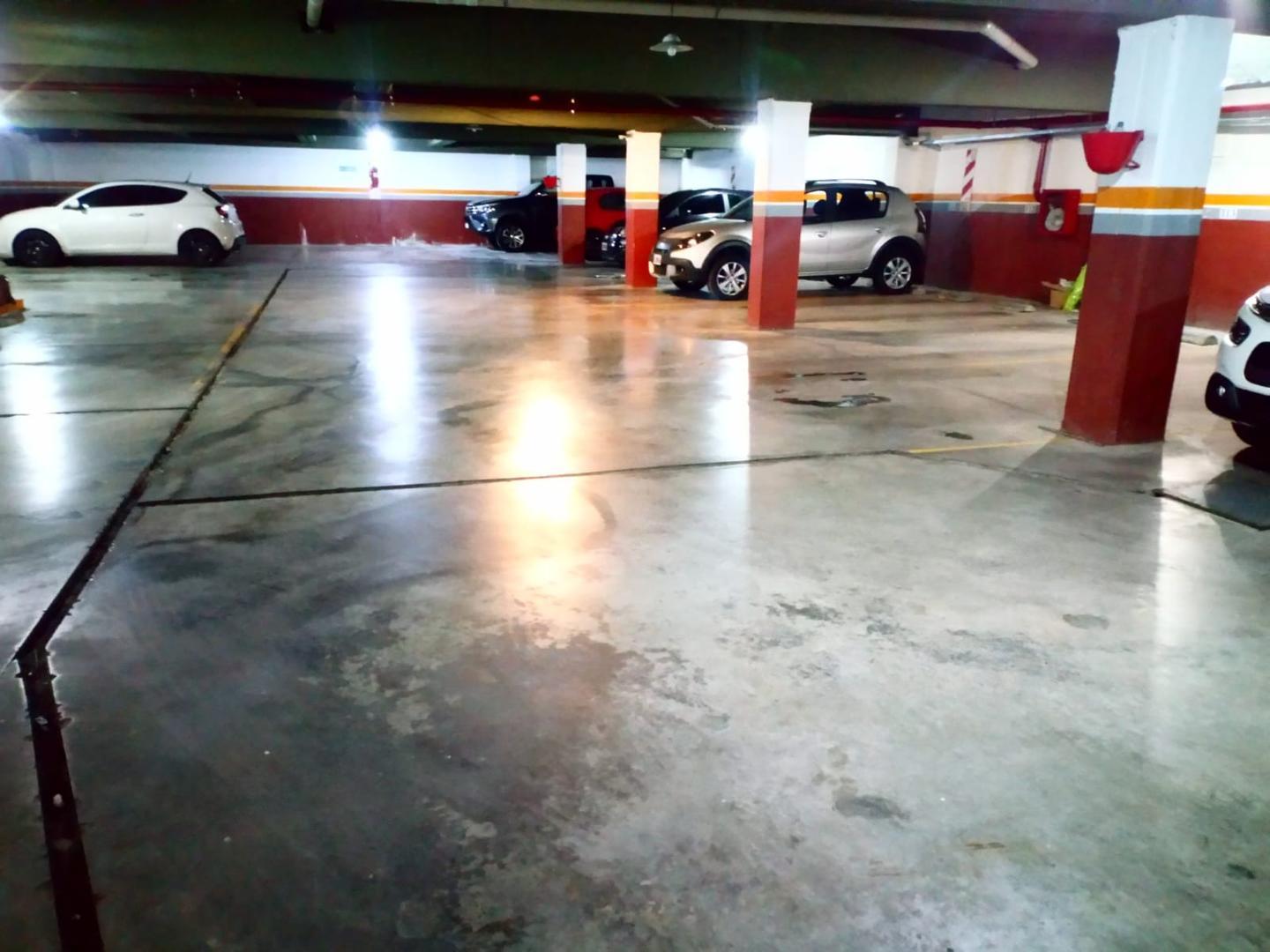 Cochera en Venta Fija