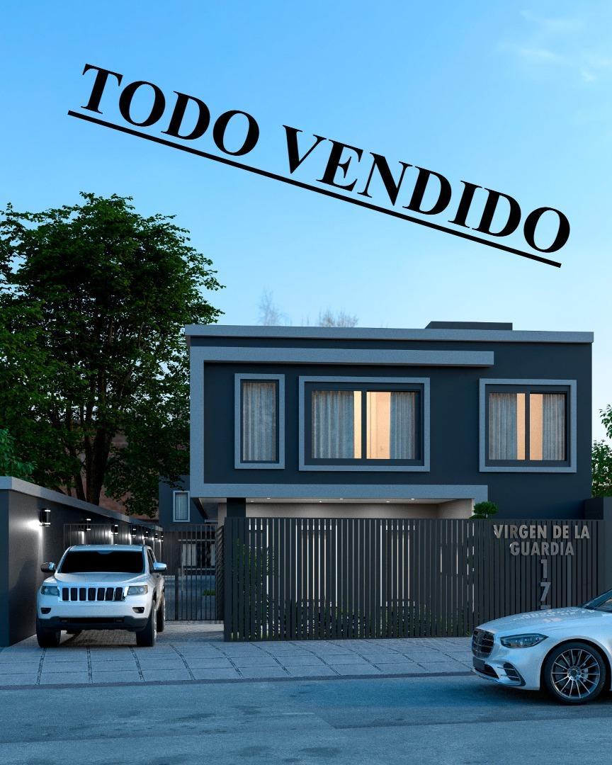 DUPLEX 4 AMBIENTES EN POZO COCHERA Y JARDIN - FINANCIADO