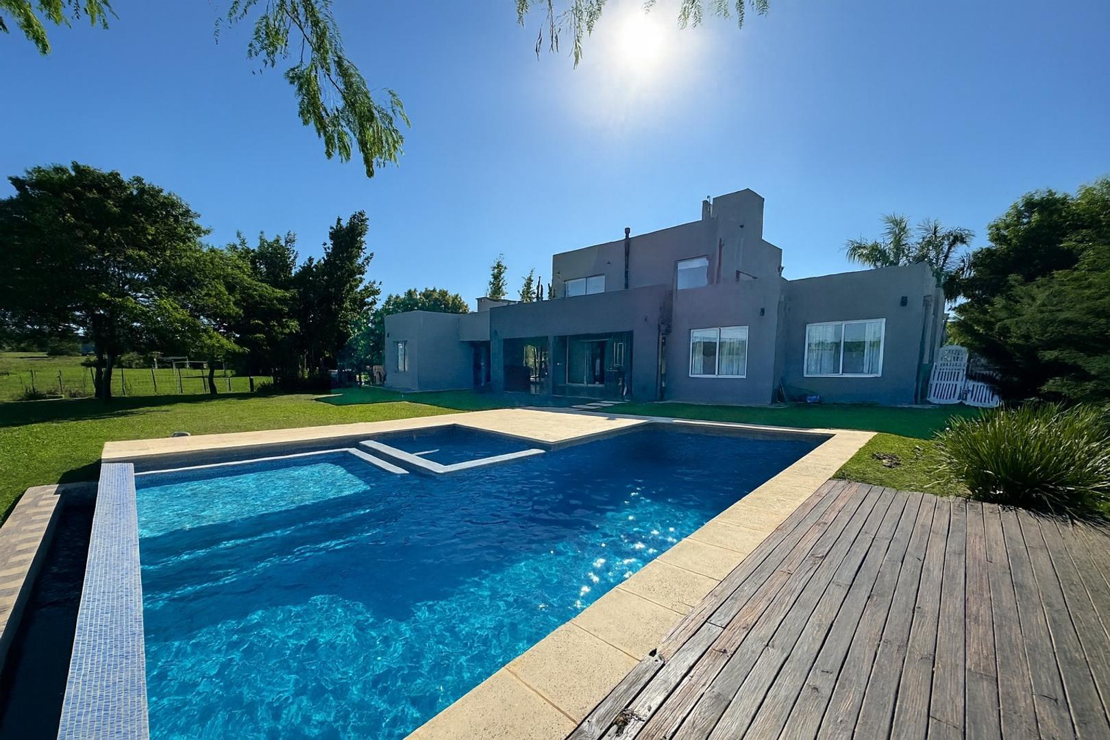 Casa en Alquiler al Oeste