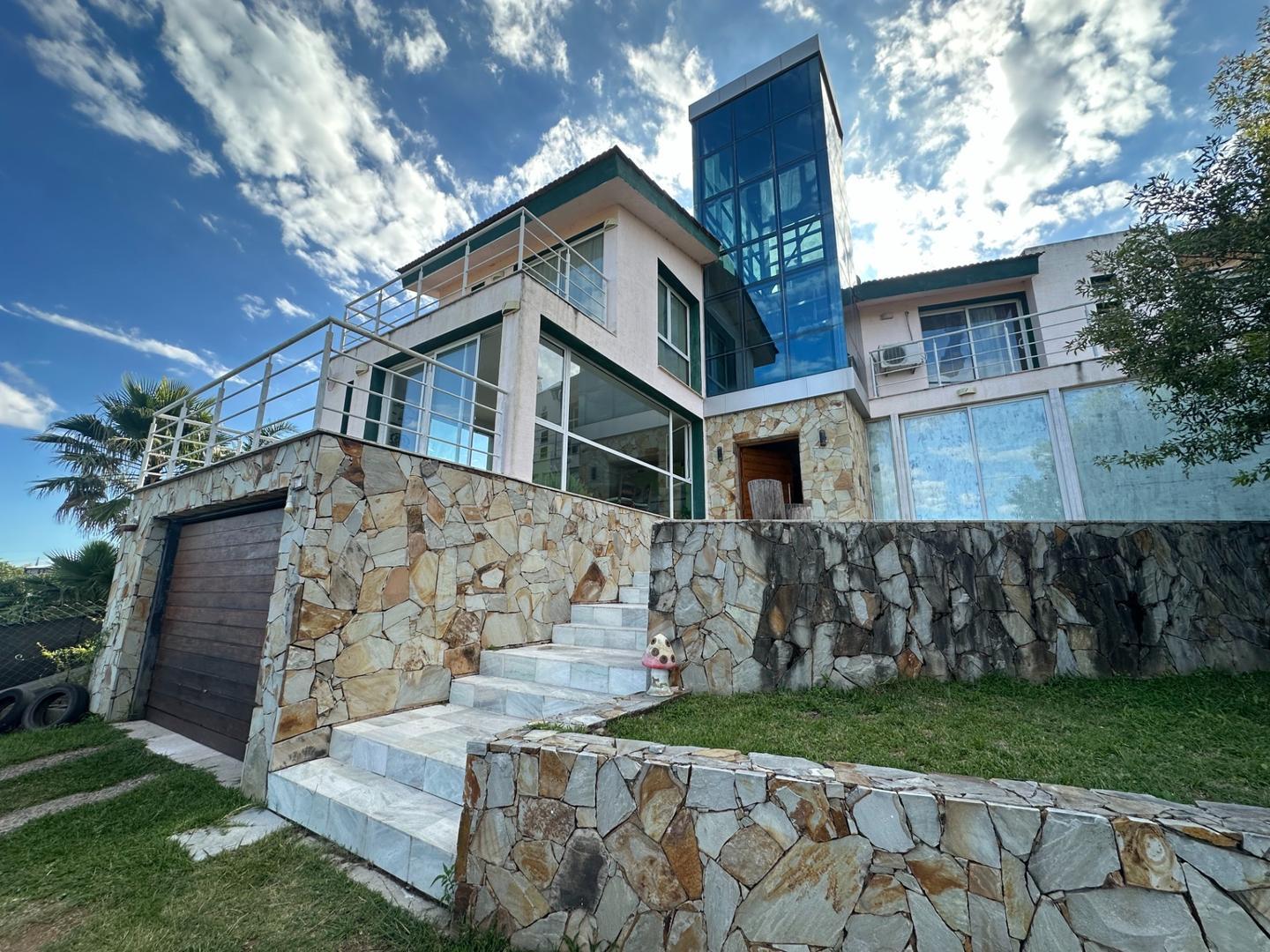 Venta Casa Villa del Lago 3 Dorm Altillo Vista