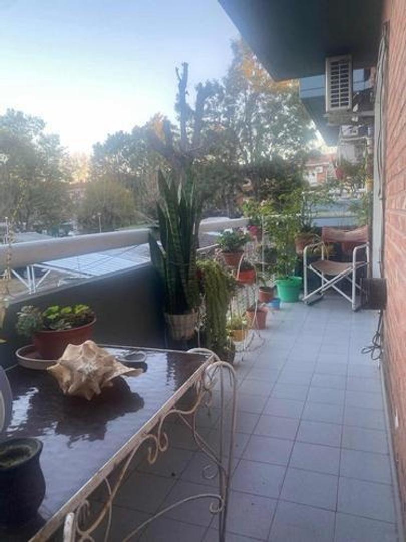 Departamento 4 ambientes con 2 baños