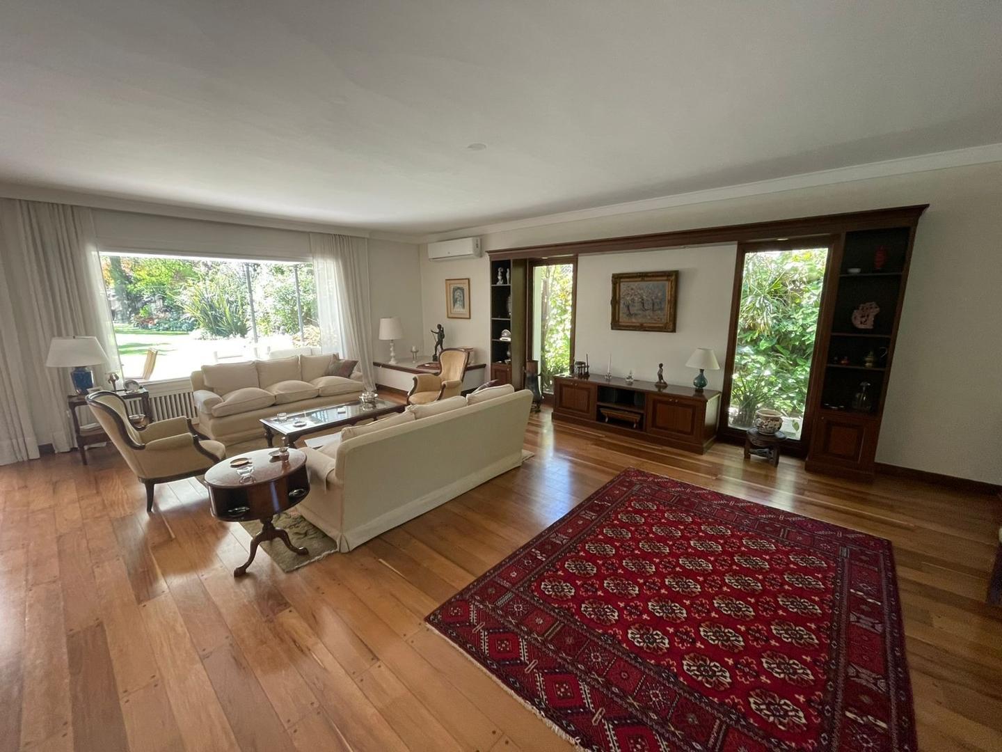 Casa en Alquiler de 6 dormitorios