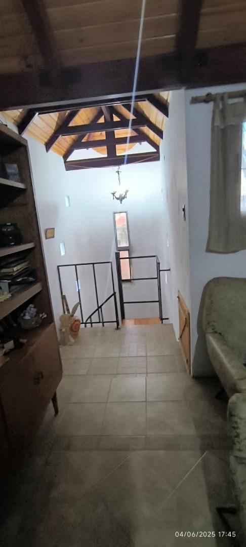 Casa en Alquiler con 1 cochera