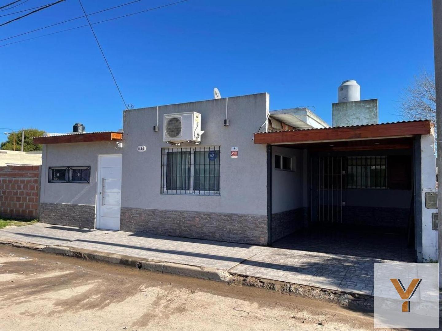 Casa en venta - 3 Dormitorios 1 Baño - Departamento - 250Mts2 - Chascomús