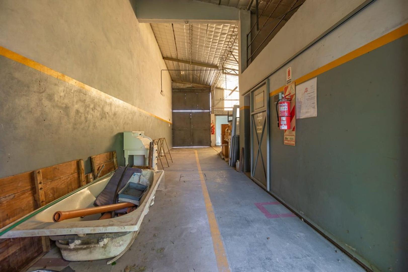 Galpon en Venta 68 años