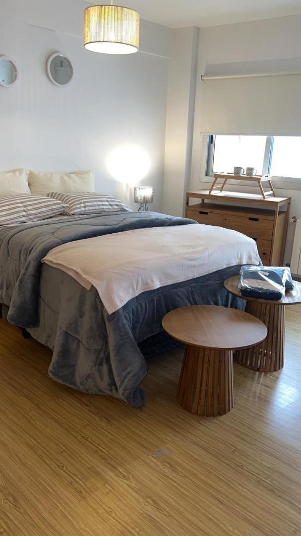 monoambiente para tres personas , grande