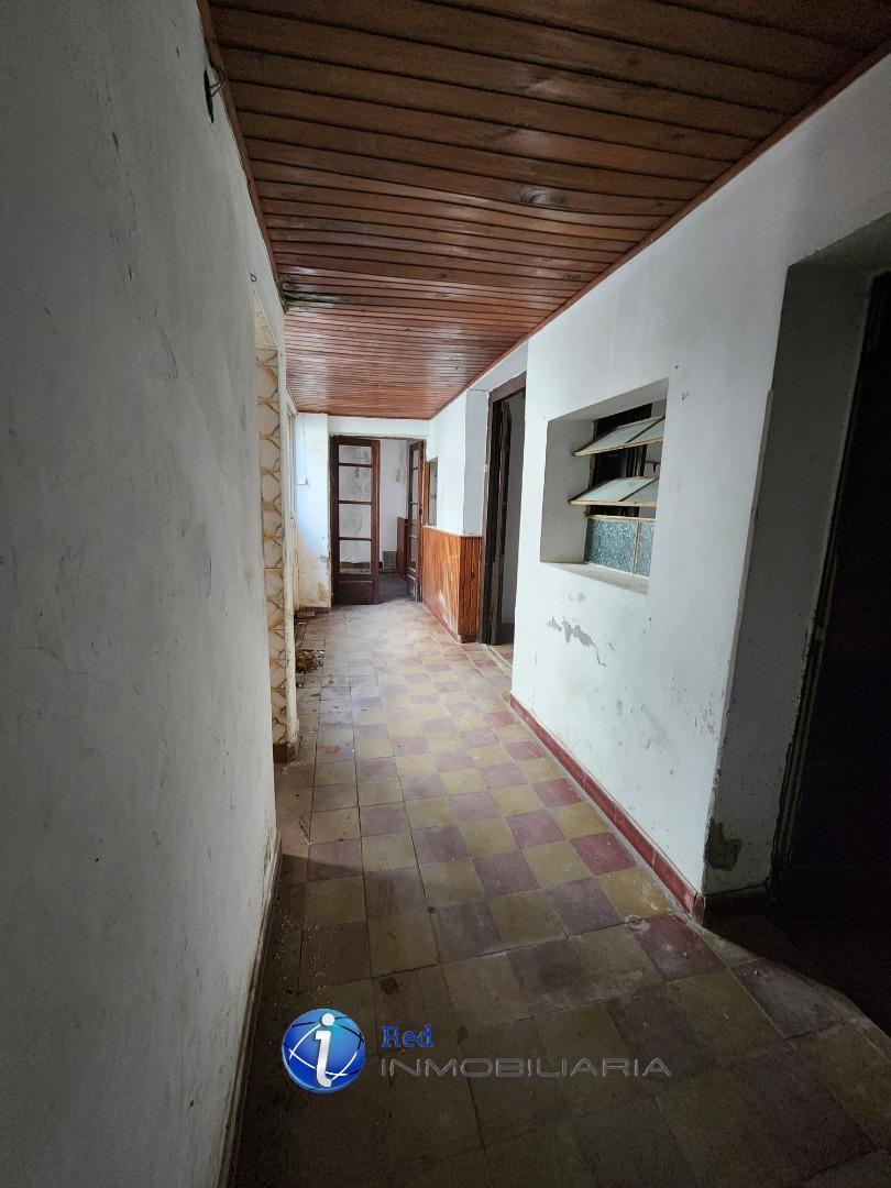 CASA Y LOCAL EXCELENTE UBICACION