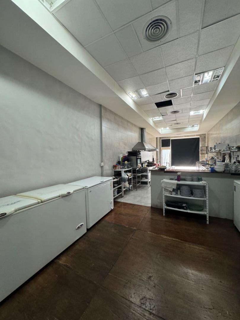 CASA, SALON, CONSULTORIOS, LOCAL COMERCIAL EN VENTA - LUJAN