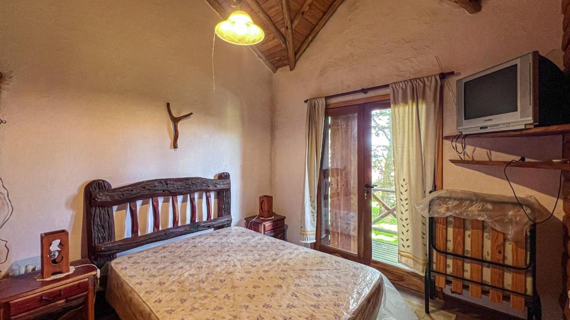 Casa 4 ambientes con 2 baños