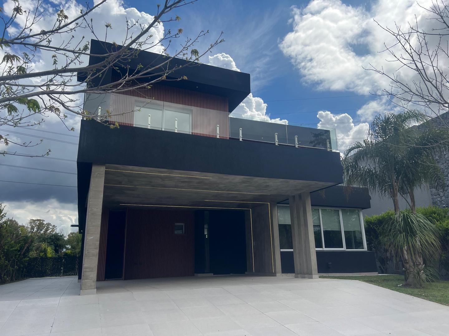 Casa en Venta Nordelta Tipas, 6 Ambientes, Piscina