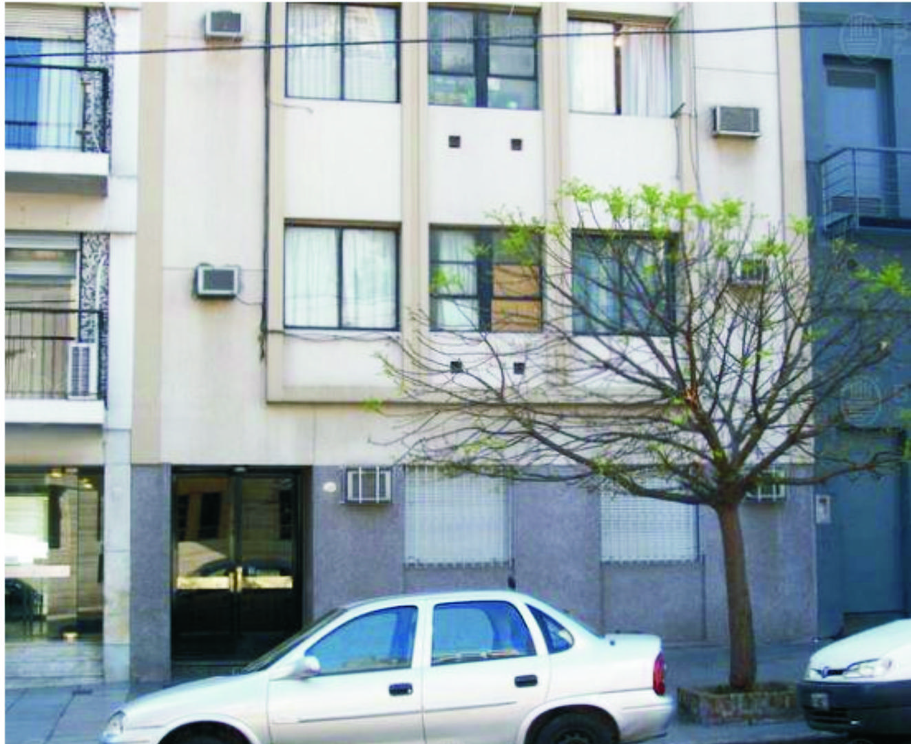 Vicente Lopez al 2200