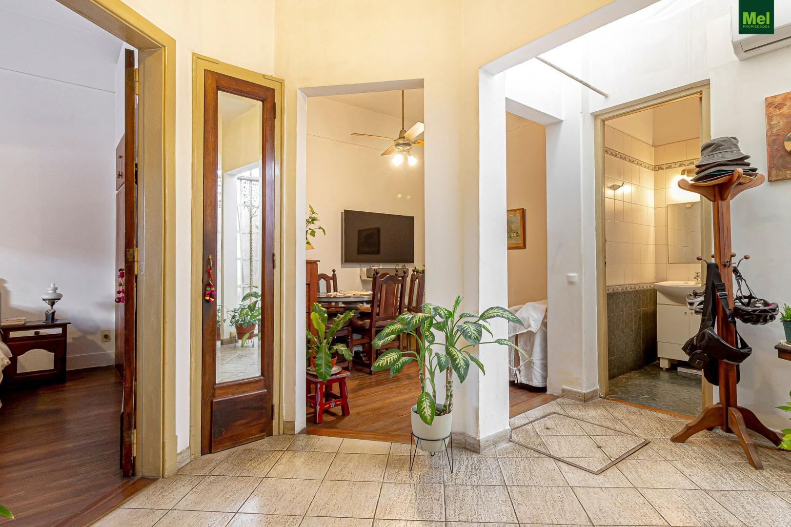 CASA | TRES AMBIENTES | URQUIZA + PATIO + TERRAZA