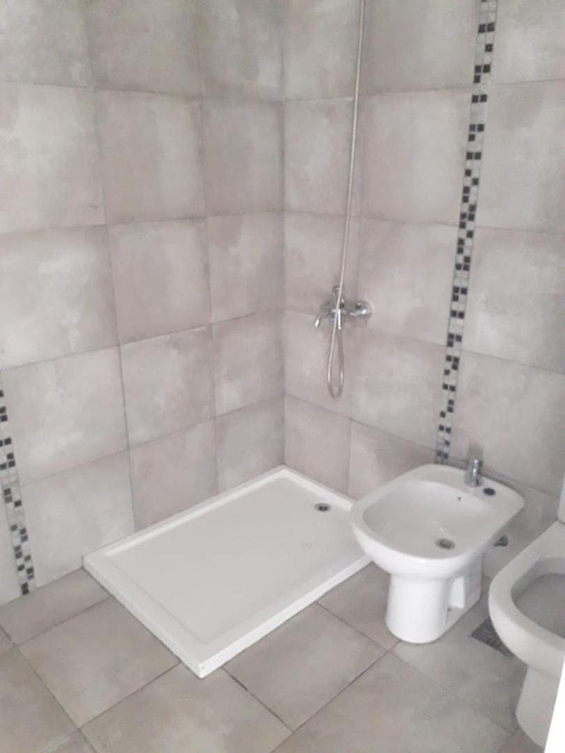 Santiago Del Estero 6856 , Piso 3