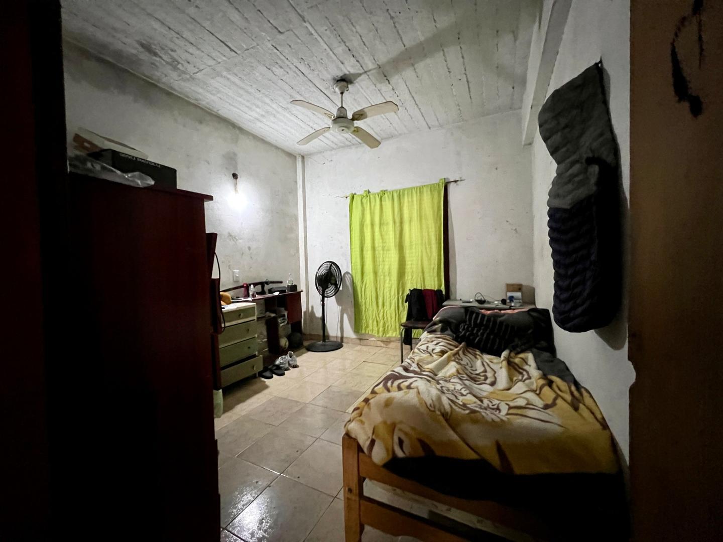 Casa 2 ambientes con 1 baño