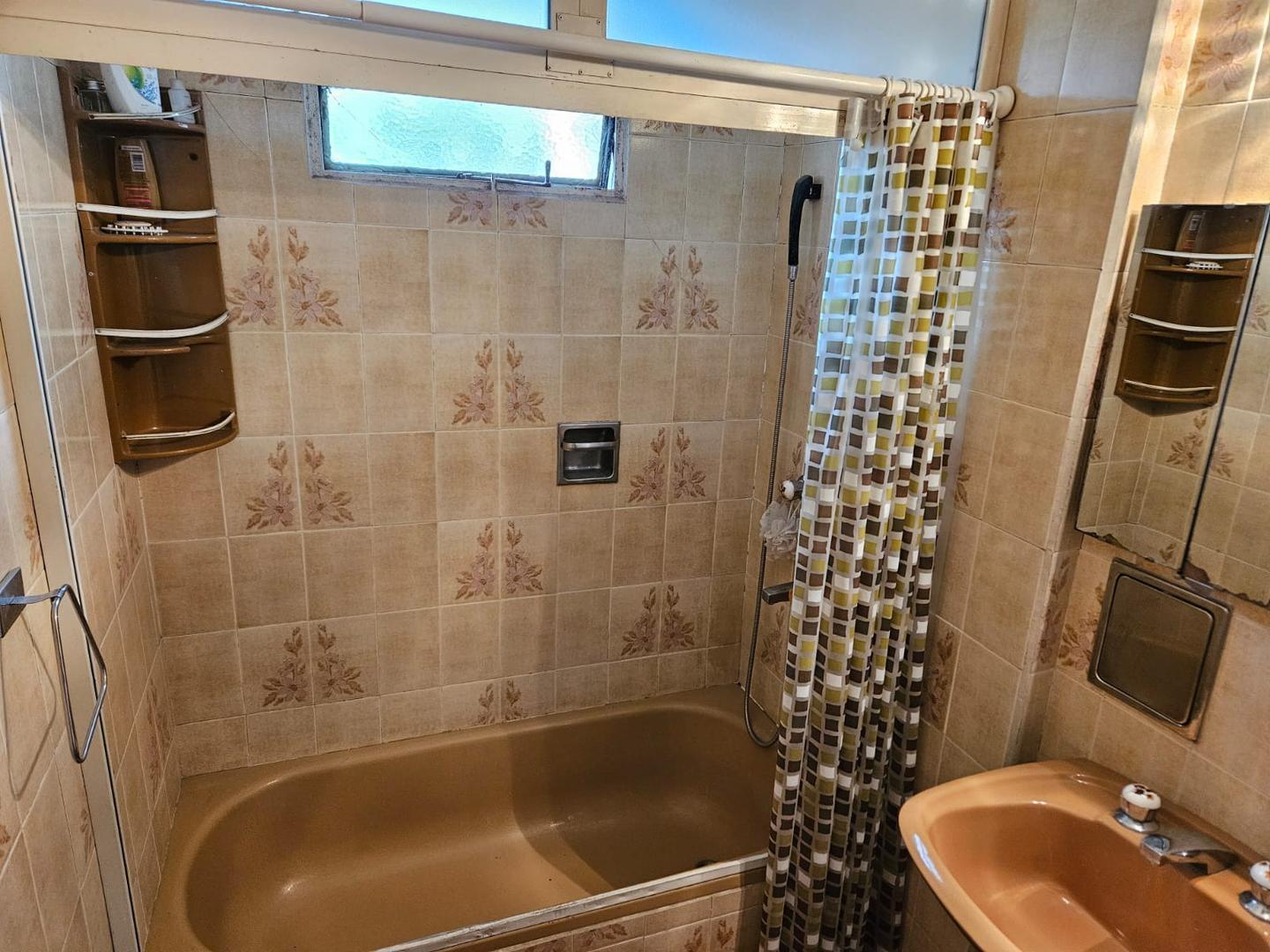 Intendente Alvear 2000