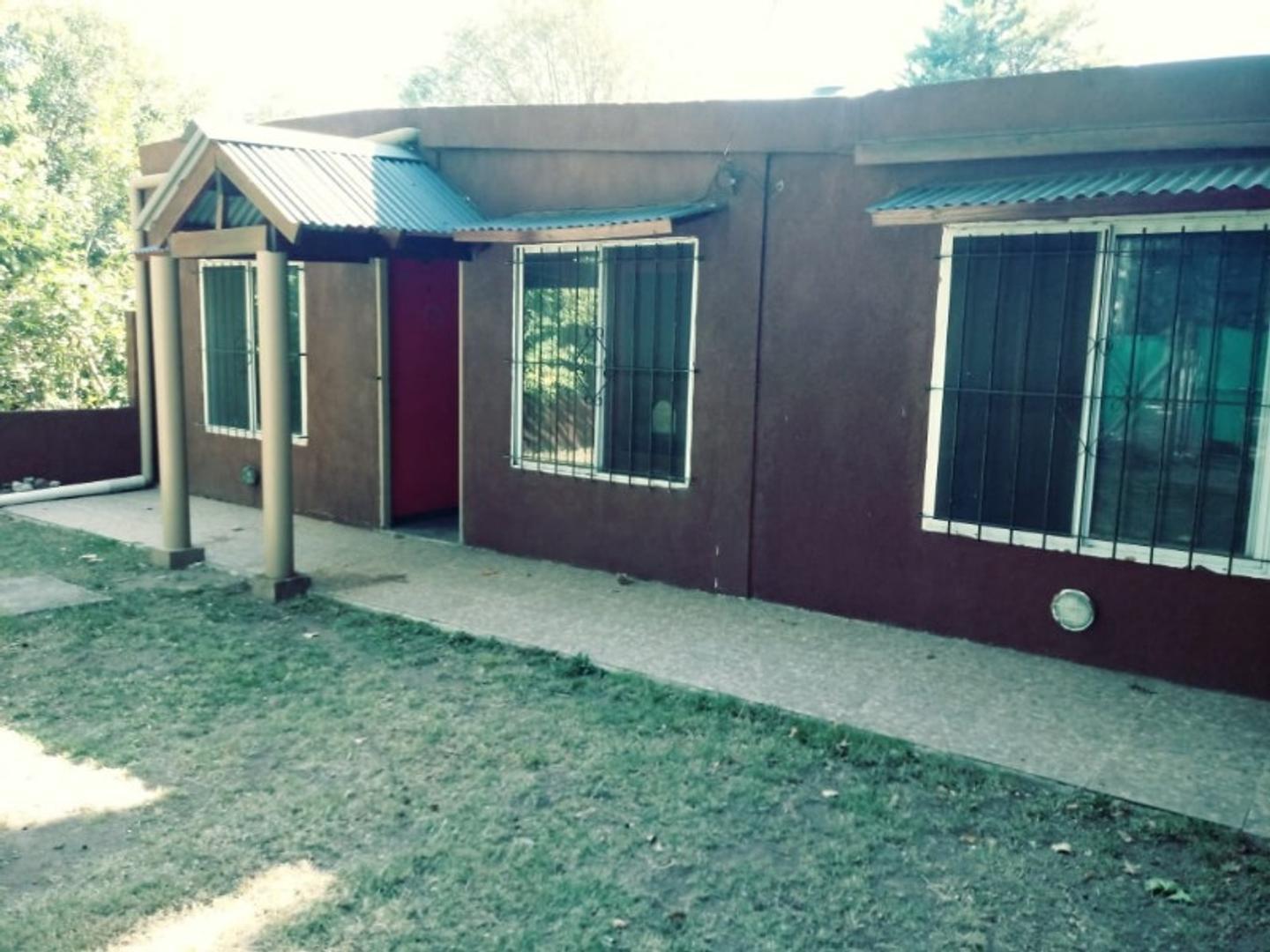 Casa en Venta con 3 cocheras