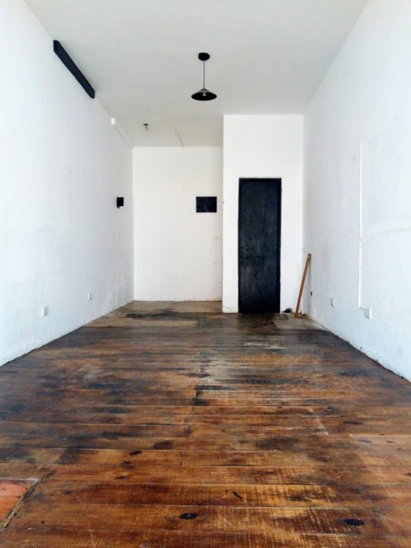 Local en Venta 40 años