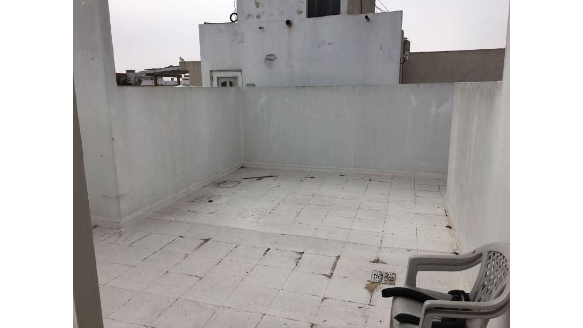 VENTA DEPARTAMENTO 2 AMBIENTES CON COCHERA Y TERRAZA MERLO C