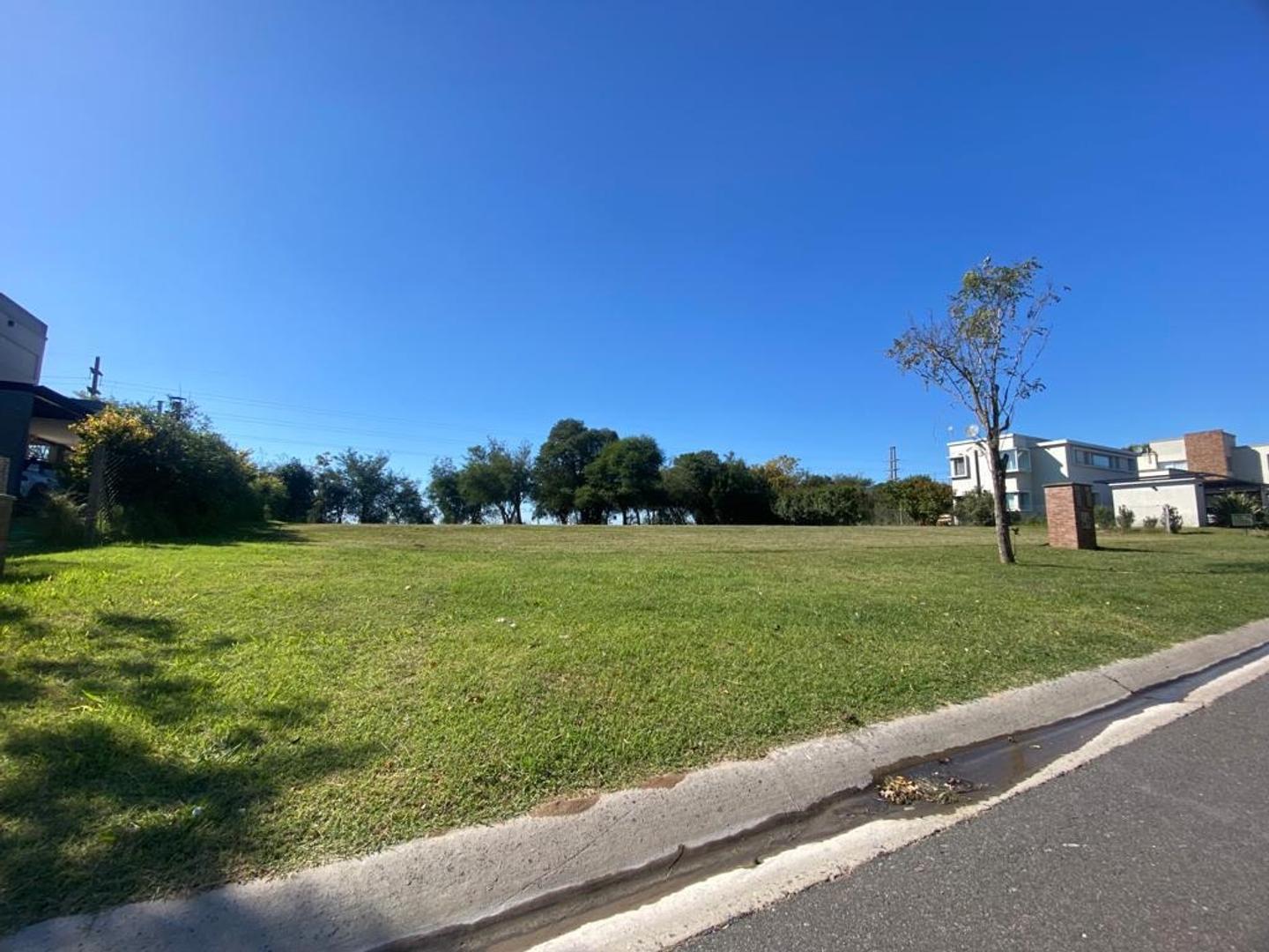 LOTE EN BARRIO CERRADO ESTANCIA SMITHFIELD ZARATE