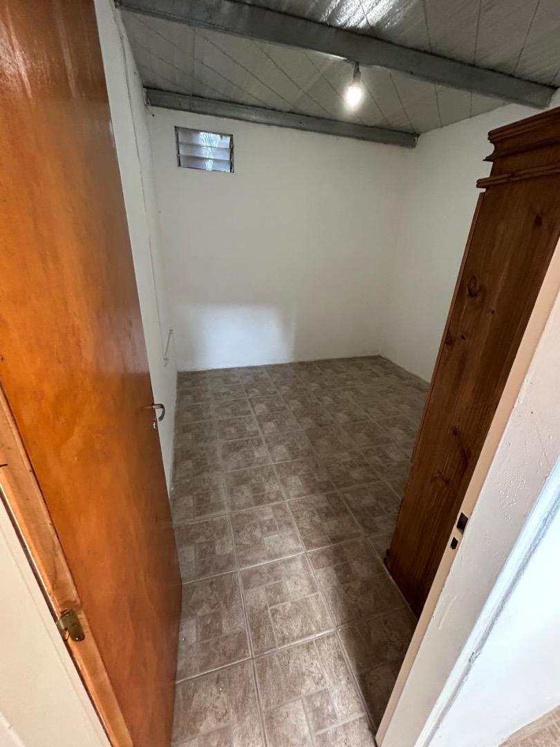 Depto Tipo Casa en Alquiler en Banfield, $ 250.000