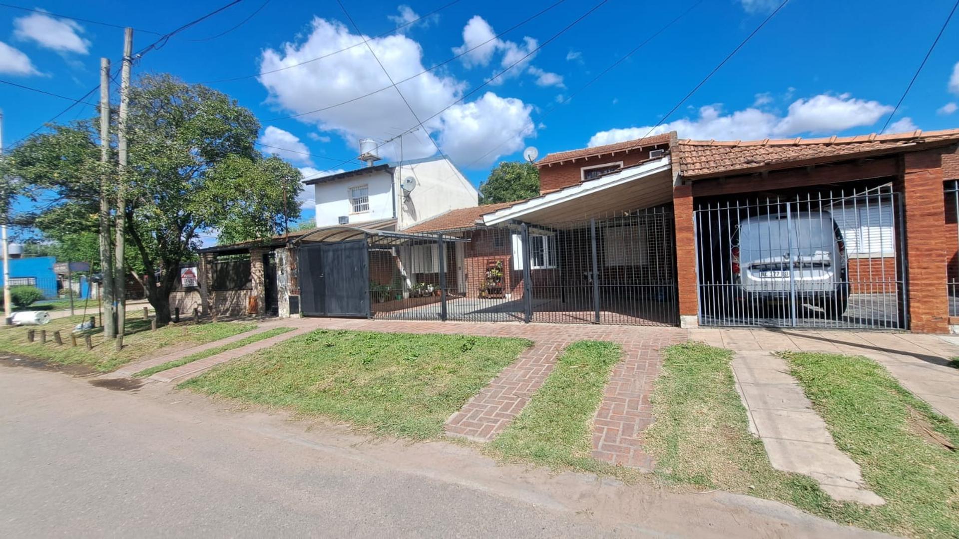 Casa 4 ambientes con 1 baño