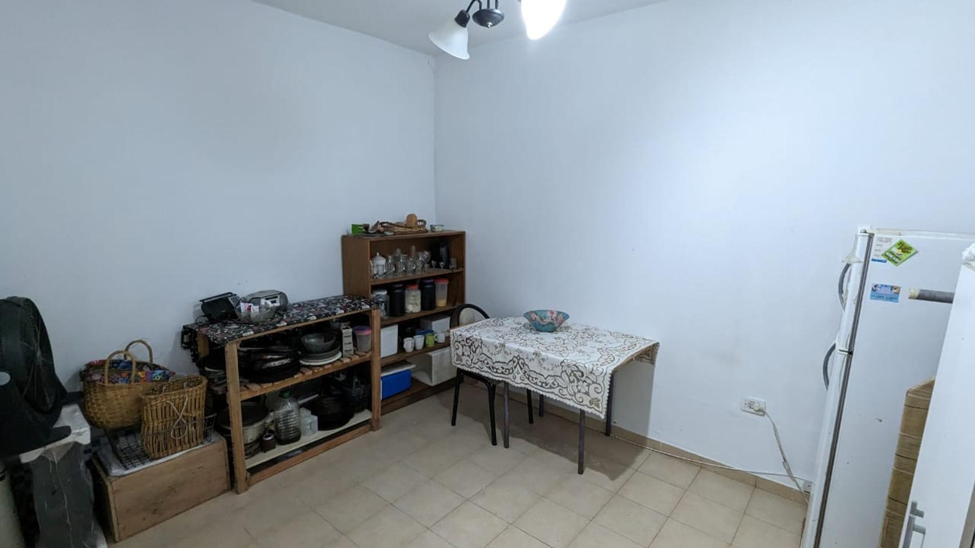 Depto Tipo Casa en Venta 57 años