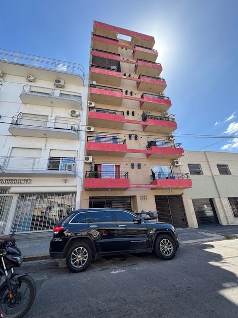 Rivadavia 3700, Piso 7