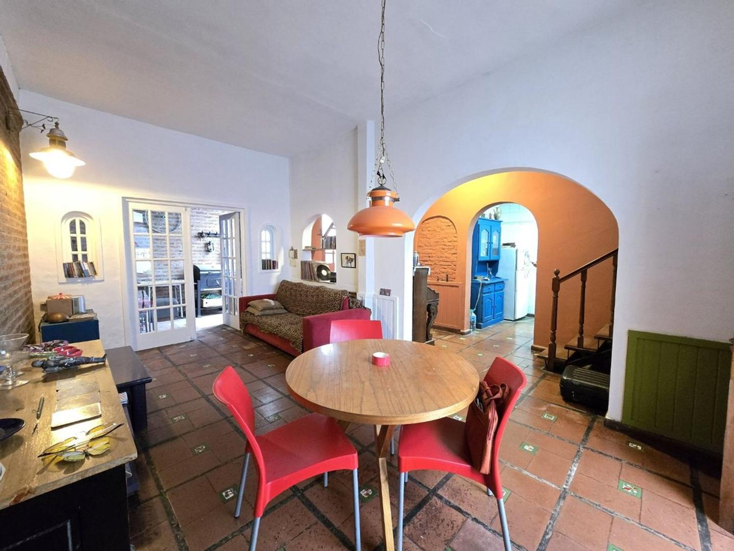 ALQUILER CASA 4 AMBIENTES LANÚS PATIO QUINCHO