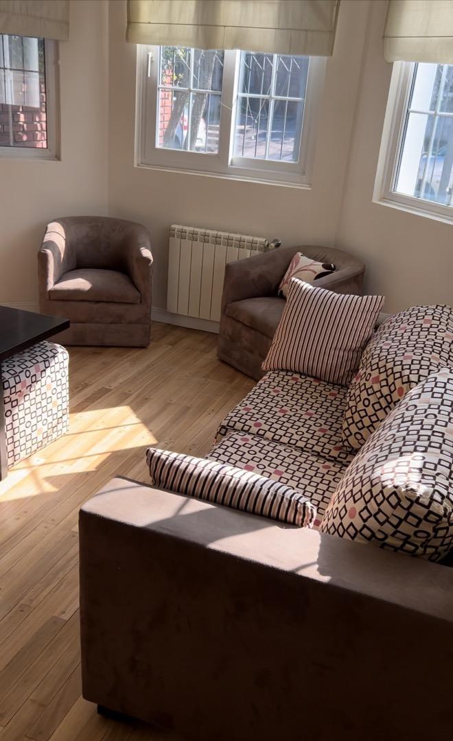 Casa en Venta con 4 cocheras