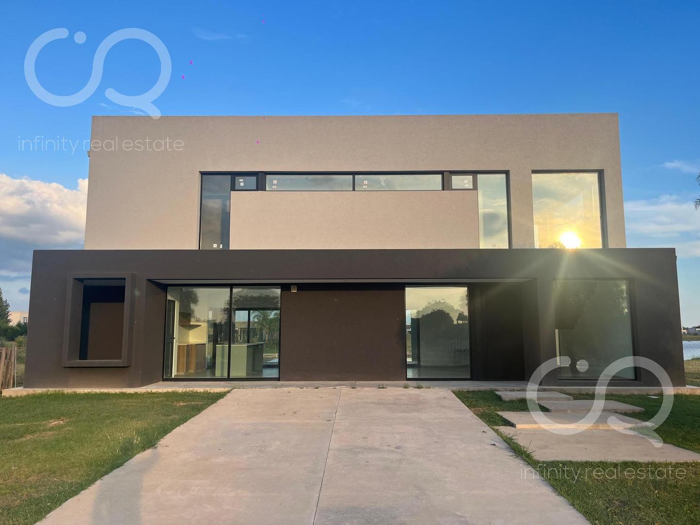 Casa en Venta en San Sebastian, USD 298.000