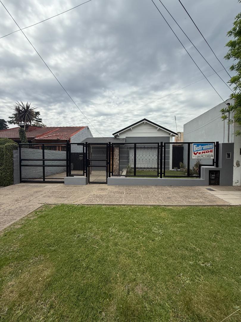 VENTA CASA 3 DORMITORIOS MERLO