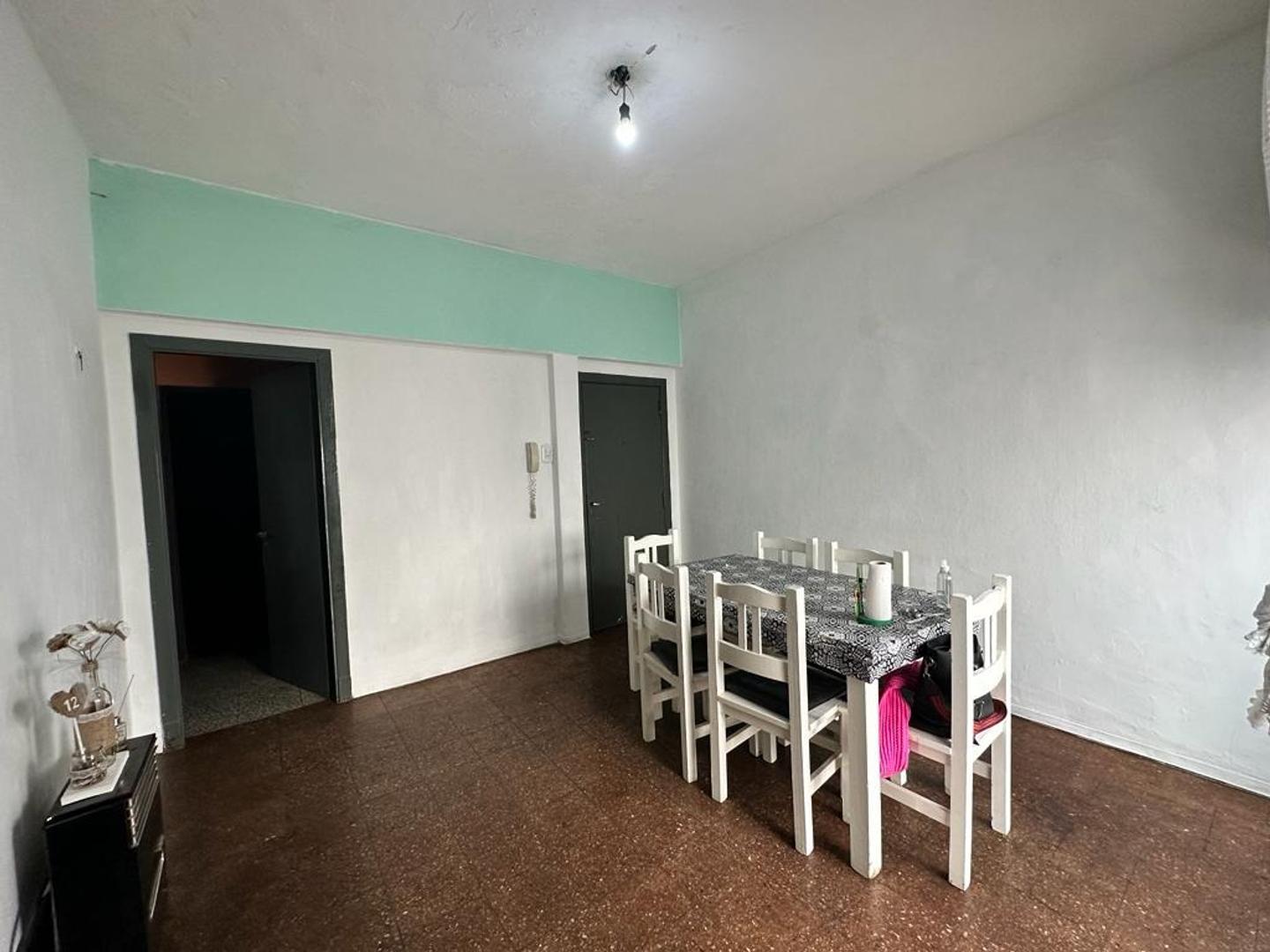 Av Del Libertador 550