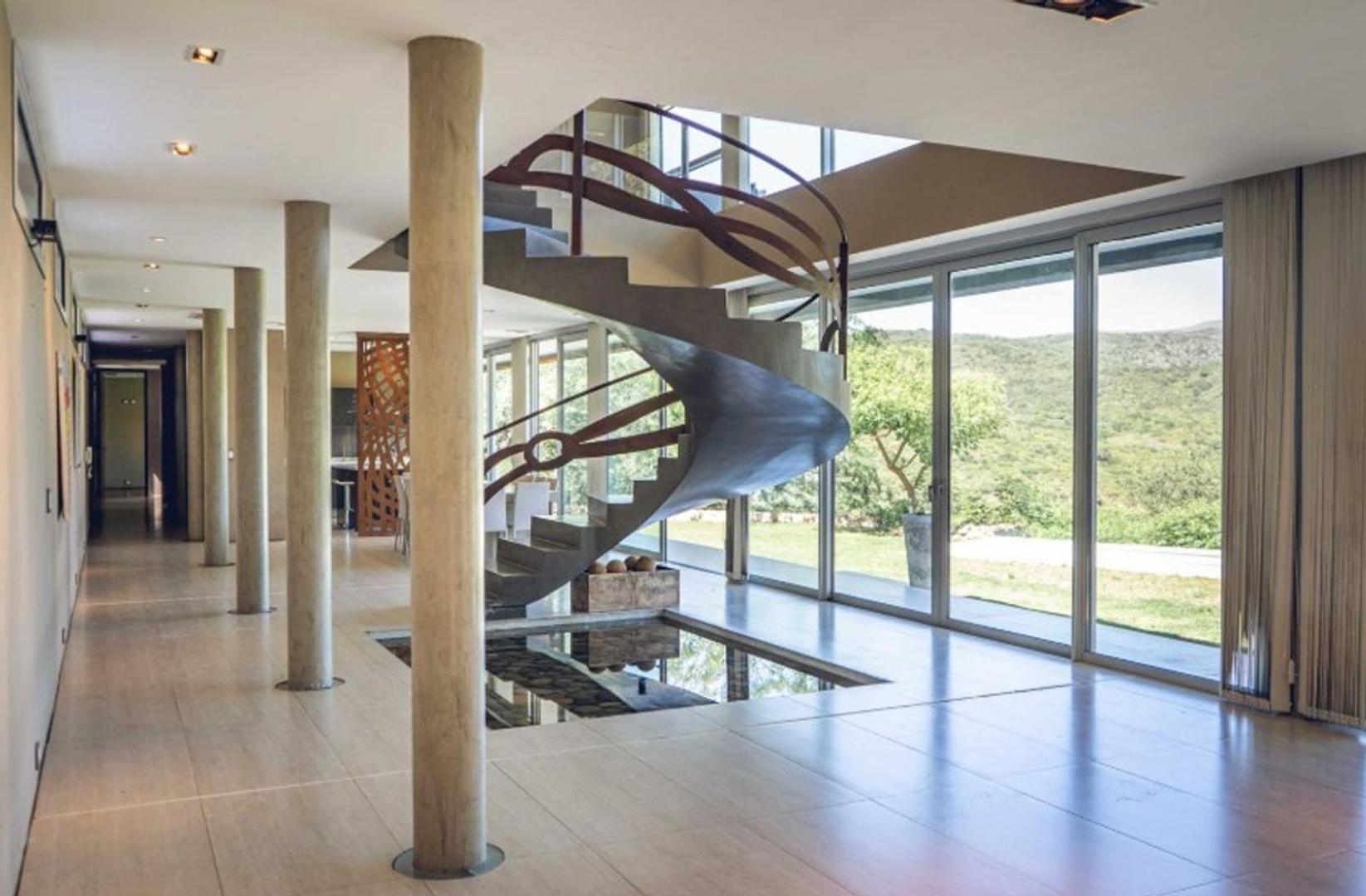 Casa en Venta en Unquillo, USD 499.000