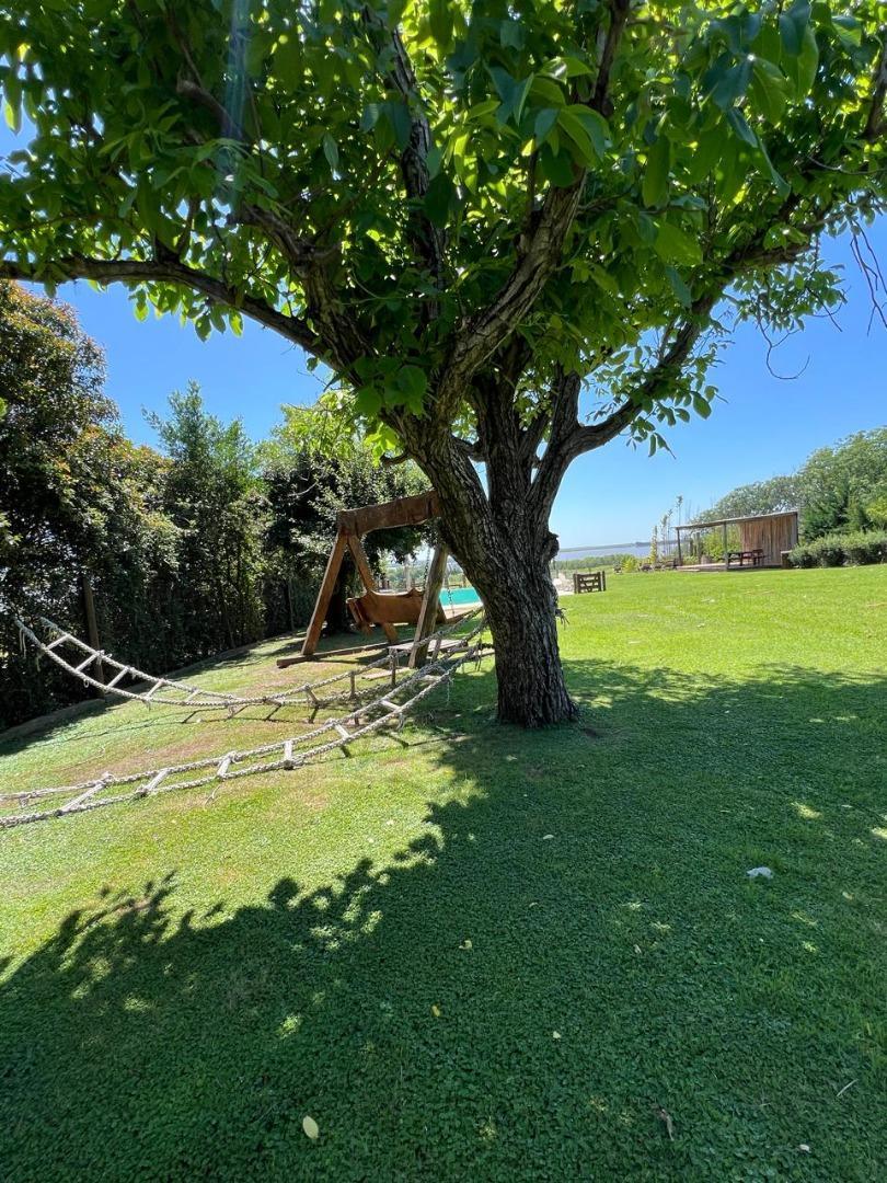 Casa en Alquiler con 1 cochera