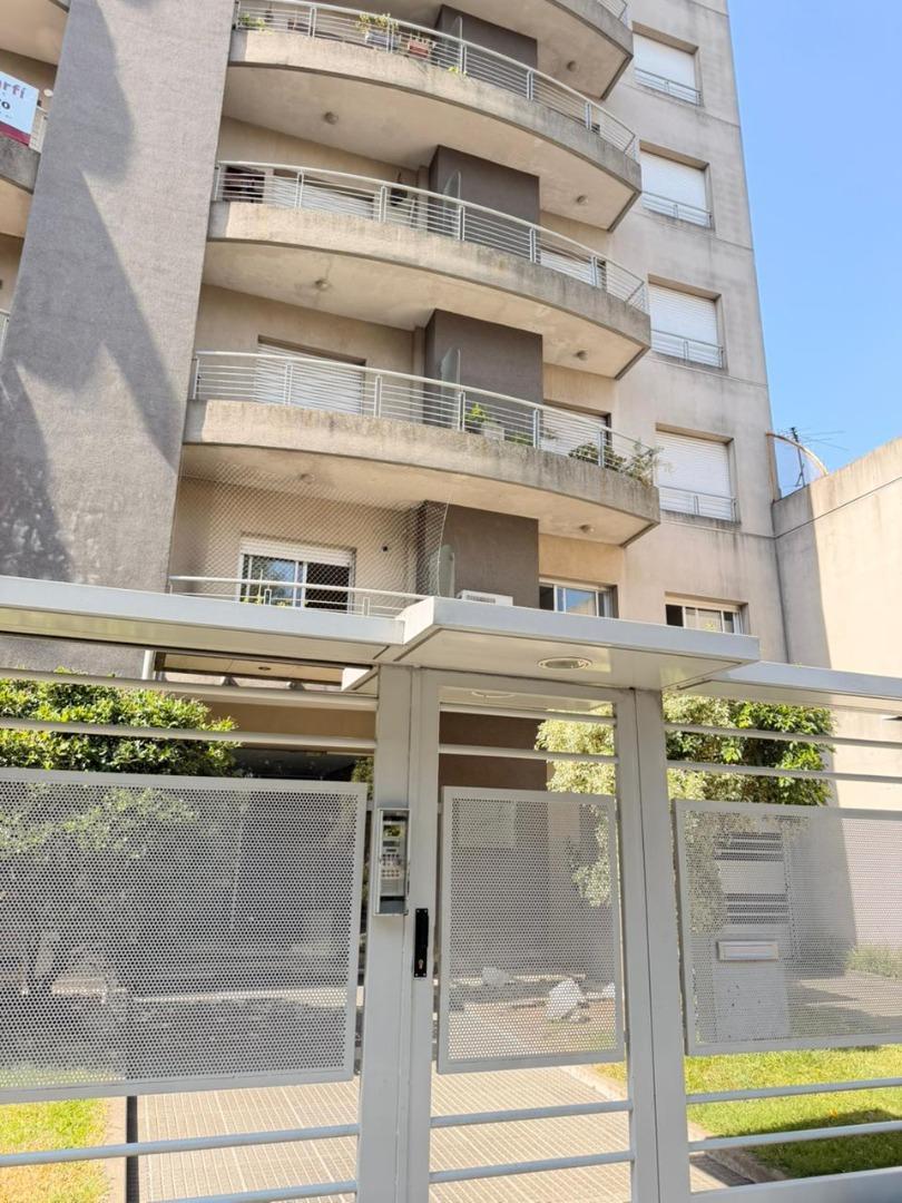 Departamento 2 Ambientes en Castelar Norte