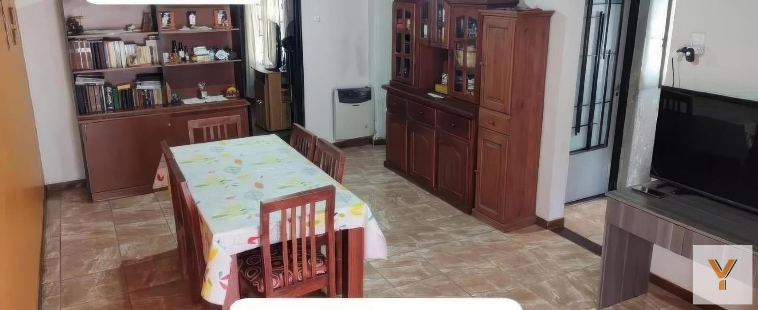 Casa 5 ambientes con 2 baños