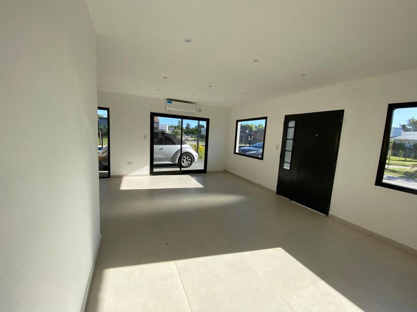 Casa en Venta en La cañada de Pilar, USD 172.000