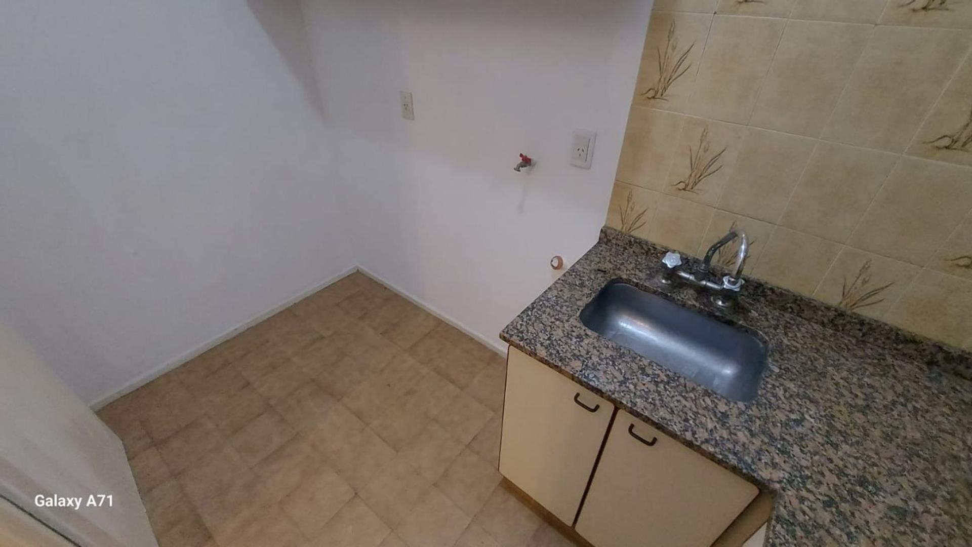 Departamento 2 ambientes con 1 baño