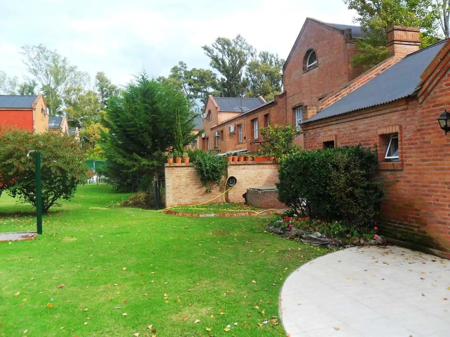 Casa - Nuevo Pilar Cod:9246a