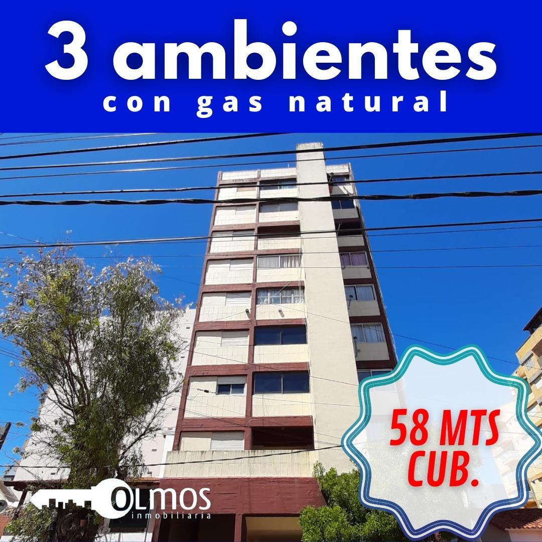 Departamento 3 ambientes, balcón terraza al frente, ascensor