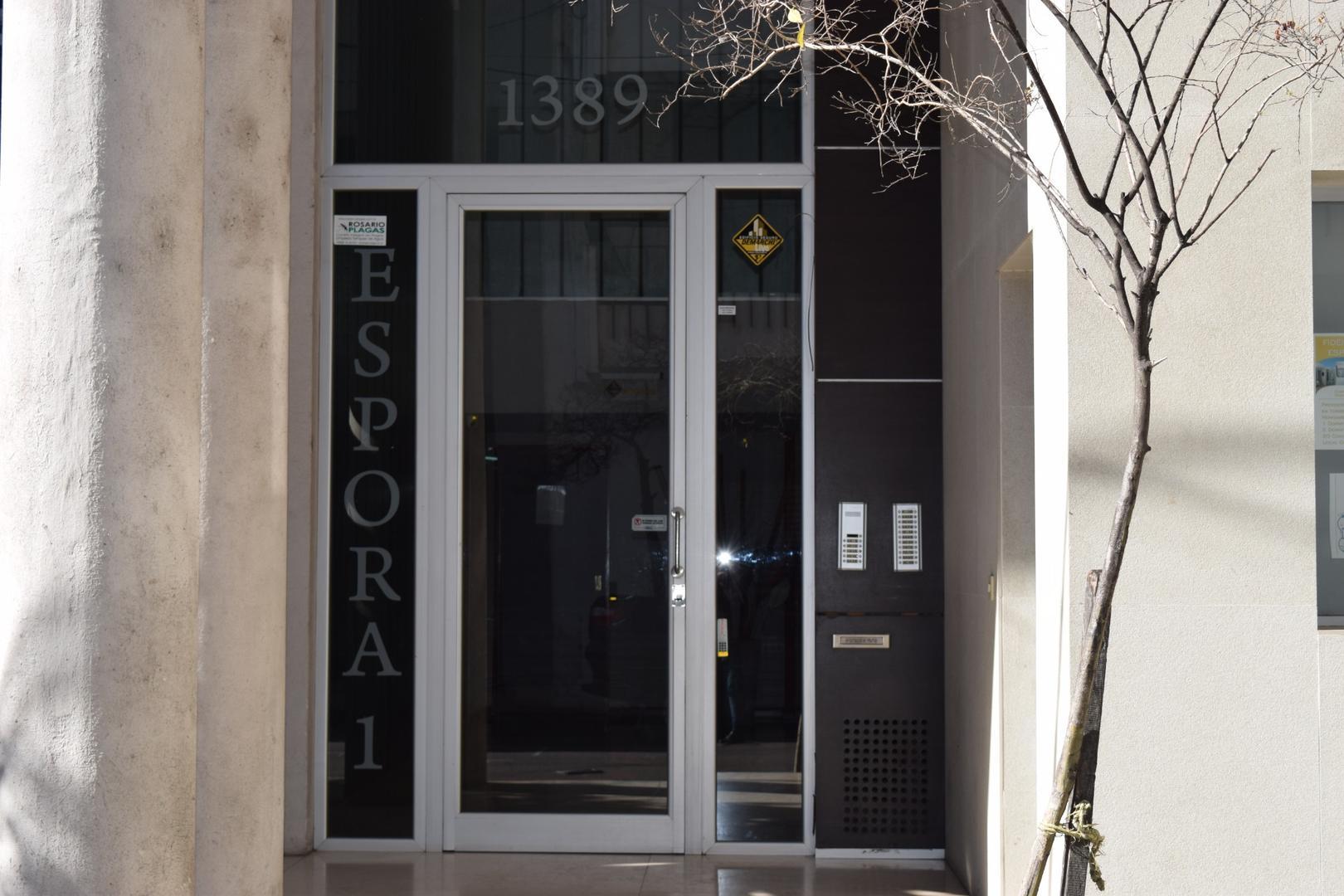 VENTA COCHERA - 9 DE JULIO 1600