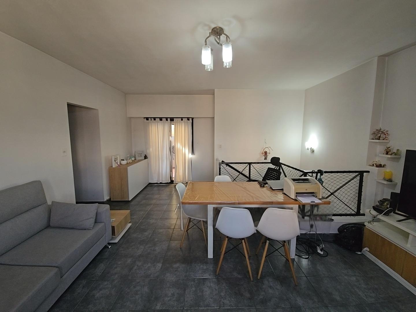 PH de 3 ambientes con Patio - Apto Credito