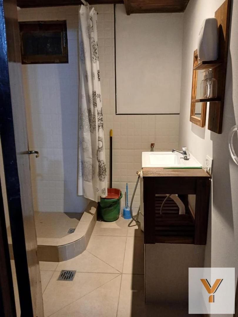 Casa 3 ambientes con 1 baño