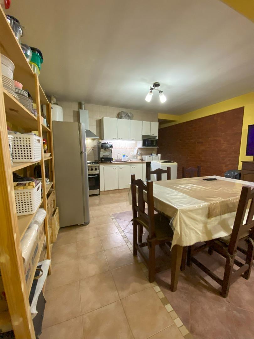 Libertad 750 , Piso 1