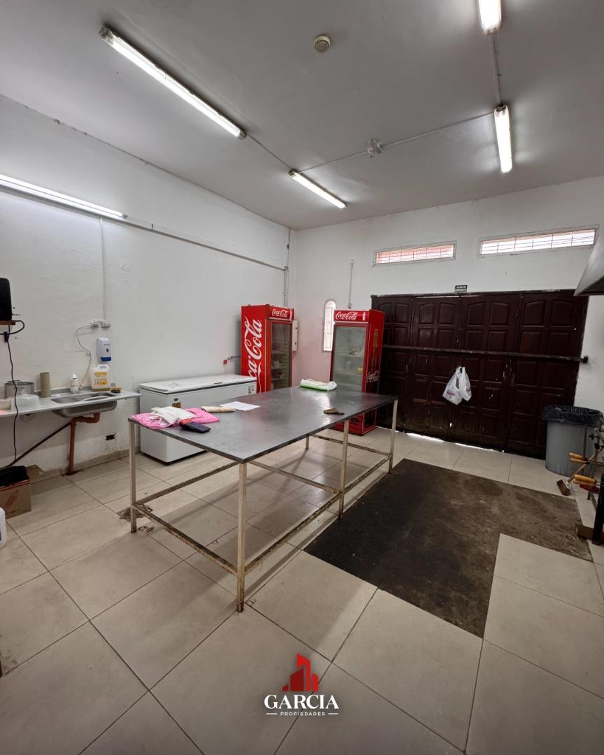 VENDE CASA 2 DORMITORIOS EN BARRIO LA CRUZ