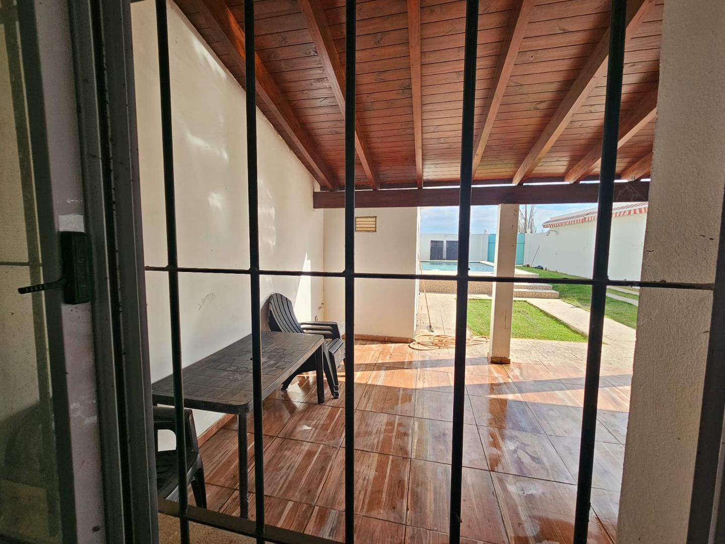 Casa Monoambiente con 2 baños