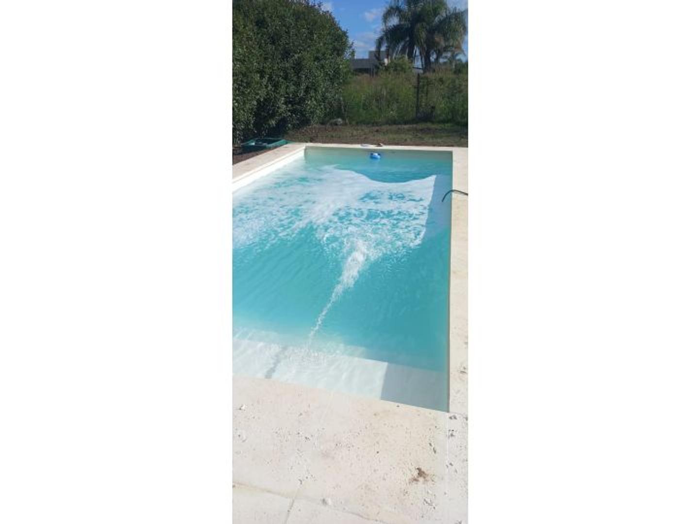 Casa 3 ambientes con 1 baño